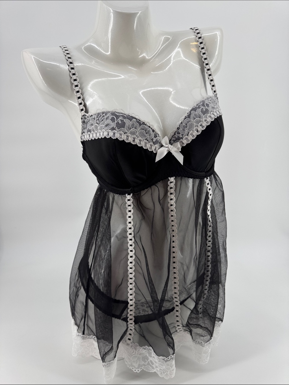 VS Sexy Little Things 2011 36C/L Babydoll Set